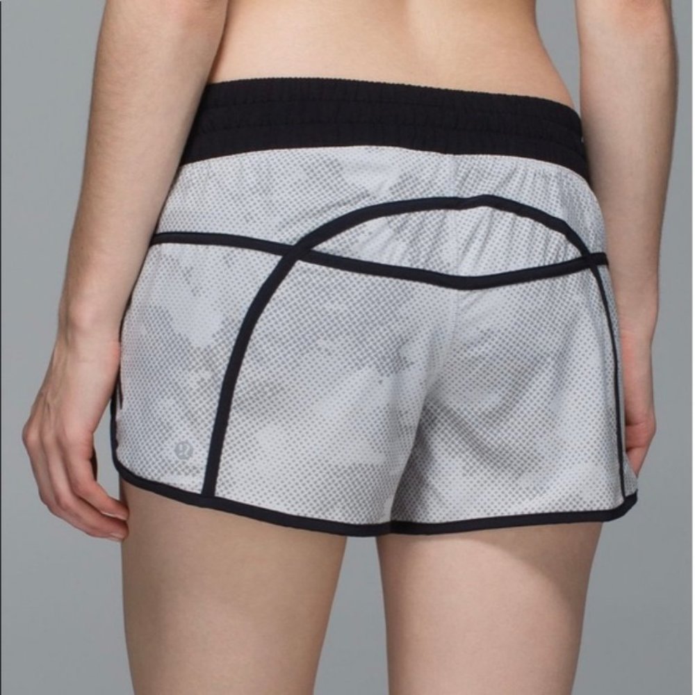 LULULEMON Tracker III Diamond Camo Silver Spoon Grey 6